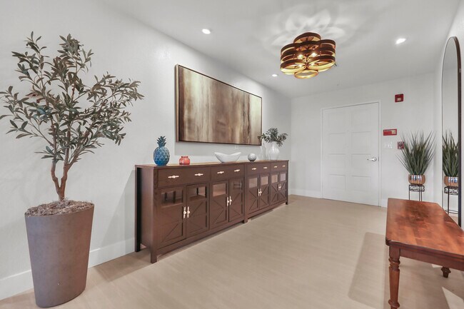 2246 Paseo Roseta in Palm Springs, CA - Building Photo - Building Photo