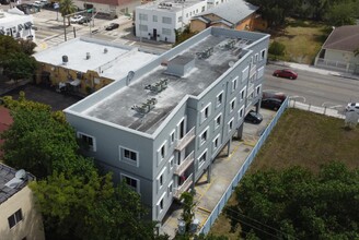 328 NW 12th Ave in Miami, FL - Building Photo - Building Photo