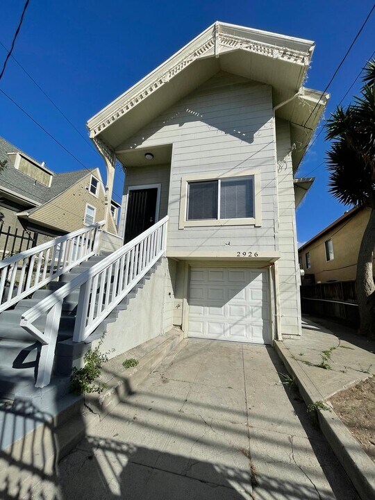 2926 West St in Oakland, CA - Building Photo