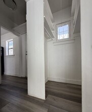 2235 W 14th St, Unit .75 in Los Angeles, CA - Foto de edificio - Building Photo