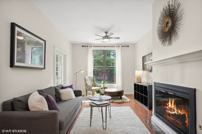 2008 W Roscoe St in Chicago, IL - Building Photo - Building Photo