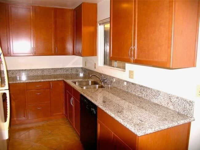 7843 Camino Noguera in San Diego, CA - Building Photo - Building Photo