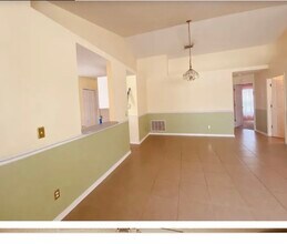 3901 Penrod Ln in Valrico, FL - Foto de edificio - Building Photo