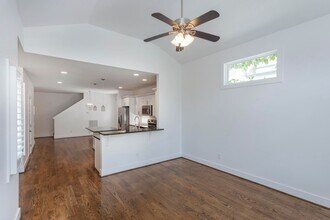 2405B Branch St in Nashville, TN - Building Photo - Building Photo
