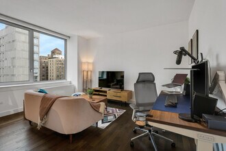 801 Amsterdam Ave in New York, NY - Building Photo - Building Photo