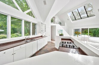 5 Ely Brook to Hands Creek Rd in East Hampton, NY - Building Photo - Building Photo