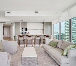 2900 NE 7th Ave, Unit 3702 in Miami, FL - Foto de edificio - Building Photo