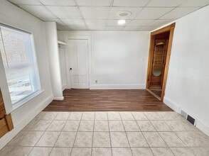 7 Howe St in Lewiston, ME - Building Photo - Building Photo