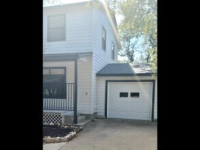 15205 Cavalier Canyon Dr in Lakeway, TX - Building Photo - Building Photo