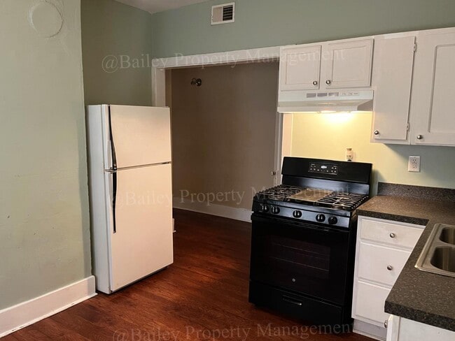 2043 S Shelby St in Louisville, KY - Building Photo - Building Photo