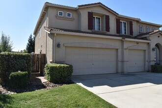 11079 Malibu Ave in Chowchilla, CA - Building Photo - Building Photo