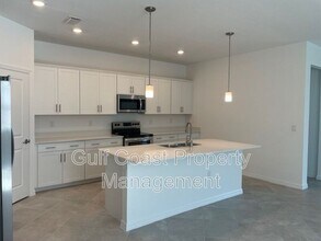 17384 LUMINOUS Ave in Venice, FL - Building Photo - Building Photo