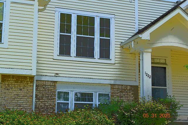 1222 Georgetown Way in Vernon Hills, IL - Foto de edificio - Building Photo
