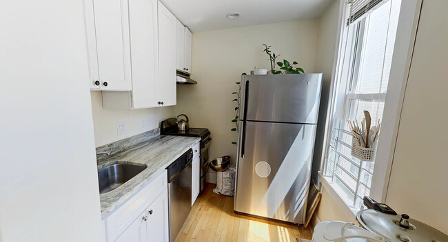 30 Cameron St, Unit 1