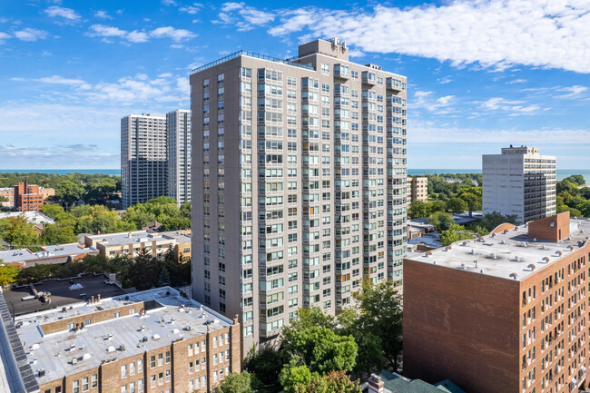 720 W Gordon Terrace in Chicago, IL - Foto de edificio - Building Photo