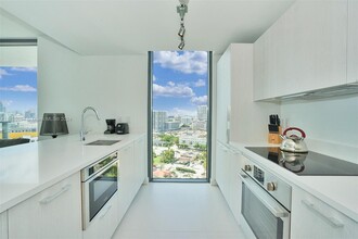 501 NE 31st St, Unit # 1708 in Miami, FL - Building Photo - Building Photo