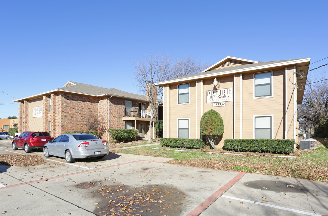 Prairie Oaks in Denton, TX - Building Photo