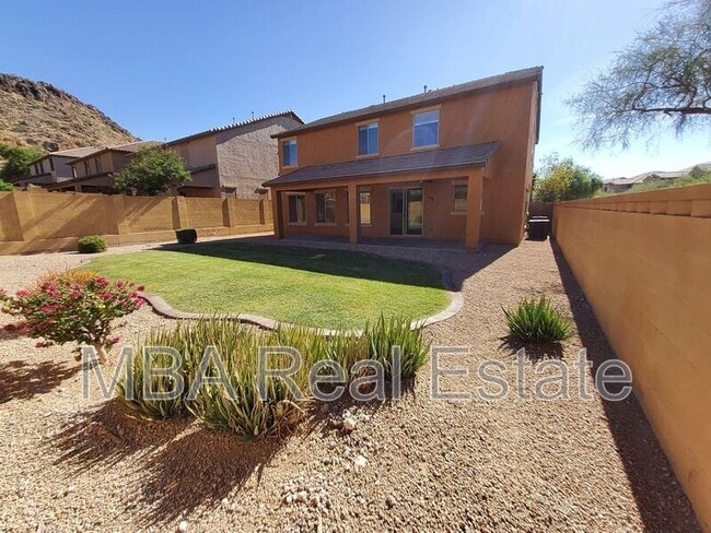 8998 W Plum Rd in Peoria, AZ - Building Photo - Building Photo