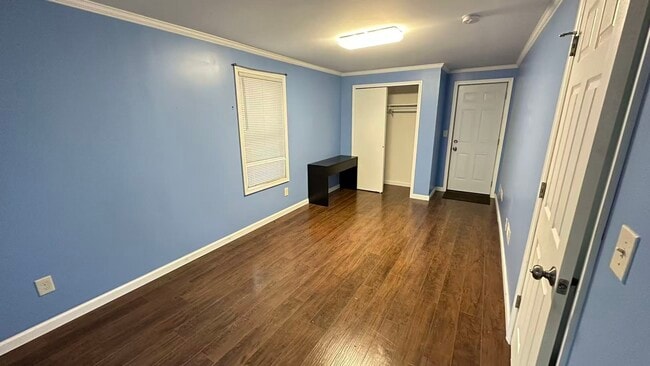 324 Fuller Rd in Albany, NY - Foto de edificio - Building Photo