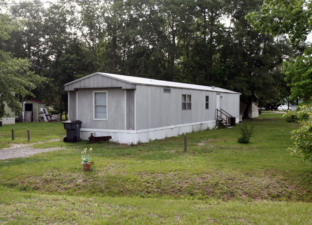 9139 Sherwood Dr NE in Leland, NC - Building Photo