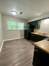 3736 Camelot Dr in Lexington, KY - Building Photo - Building Photo