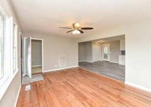 146 Cranwill Dr in Hendersonville, TN - Building Photo - Building Photo