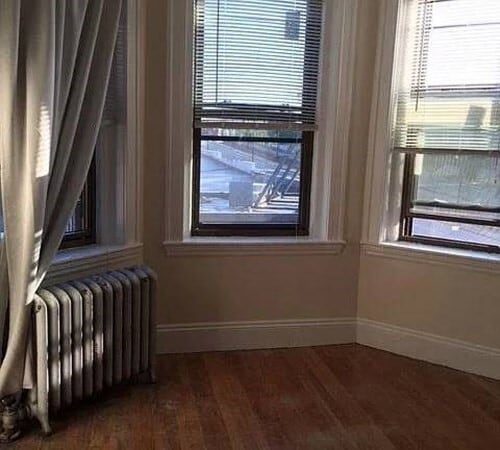 1576 Commonwealth Ave in Boston, MA - Building Photo - Building Photo
