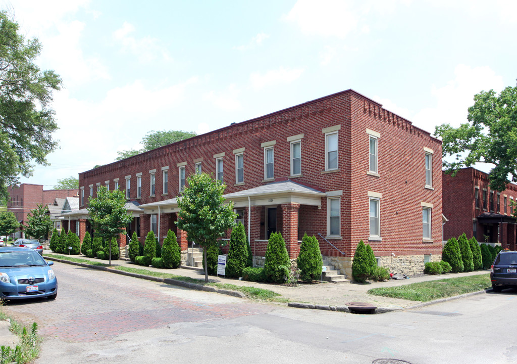 Mithoff & Washington Apartments in Columbus, OH - Building Photo