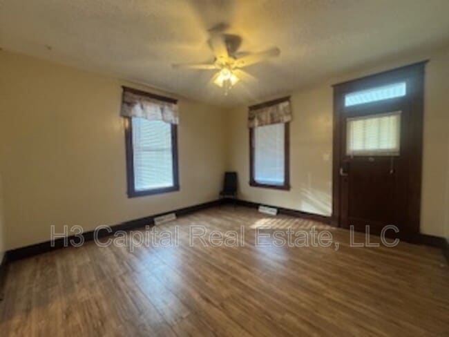 106 W Morris St in Caseyville, IL - Building Photo - Building Photo
