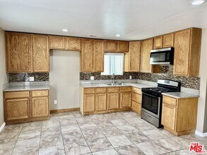 13787 De Garmo Ave in Los Angeles, CA - Building Photo - Building Photo