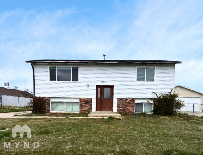 property at 4756 W 5865 S