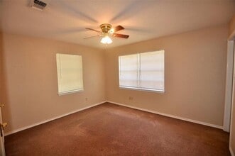 303 E 2nd St in Weatherford, TX - Building Photo - Building Photo