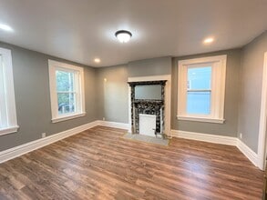 107 Parkhurst St, Unit 2 in Pittsburgh, PA - Building Photo - Building Photo