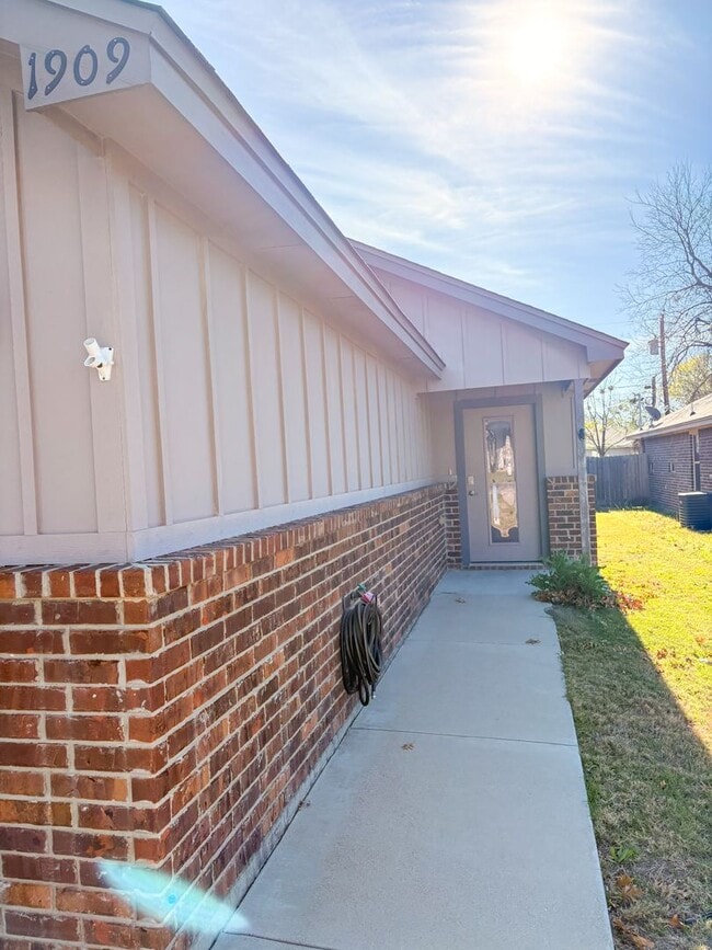1909 Chiricahua Trce in Harker Heights, TX - Building Photo - Building Photo