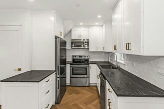 203 Broadway in Huntington Station, NY - Building Photo - Building Photo