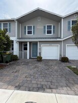 1710 SE 9th Ave in Florida City, FL - Building Photo