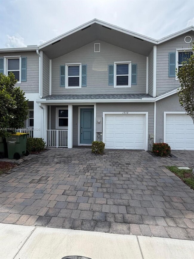 property at 1710 SE 9th Ave