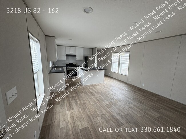 3218 OH-82 in Mantua, OH - Building Photo - Building Photo