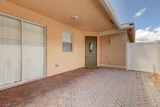 9516 SW Flowermound Cir in Port St. Lucie, FL - Building Photo - Building Photo