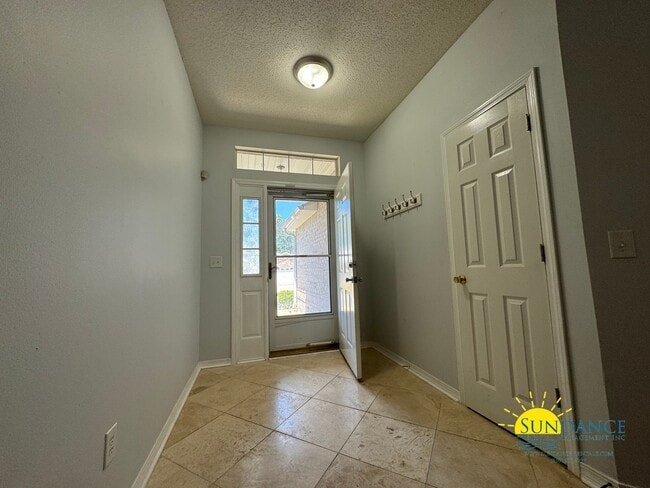 2036 Reserve Blvd in Gulf Breeze, FL - Building Photo - Building Photo