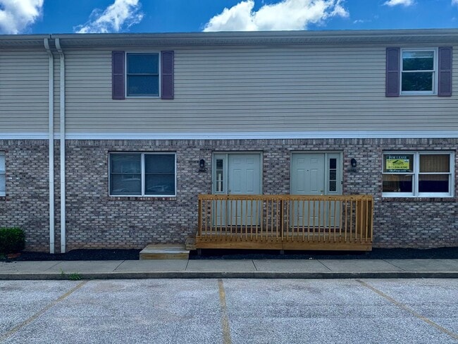 property at 426 W Northlane Dr