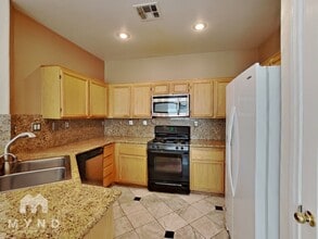 9101 Ivybridge St in Las Vegas, NV - Foto de edificio - Building Photo