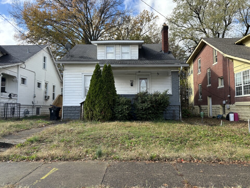 716 S 38th St in Louisville, KY - Foto de edificio