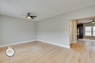 836 E 53rd St in Chicago, IL - Building Photo - Building Photo