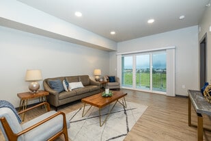 Skylofts at the Heritage in Andover, KS - Building Photo