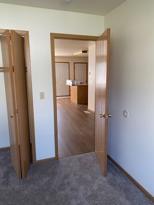 223 Spooner Rd in Belgrade, MT - Building Photo