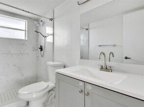 14155 SW 87th St in Miami, FL - Building Photo - Building Photo