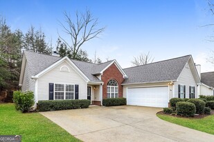 4025 Deerlope Ct in Gainesville, GA - Building Photo