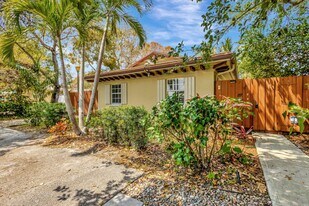 227 NE 12th St in Delray Beach, FL - Building Photo