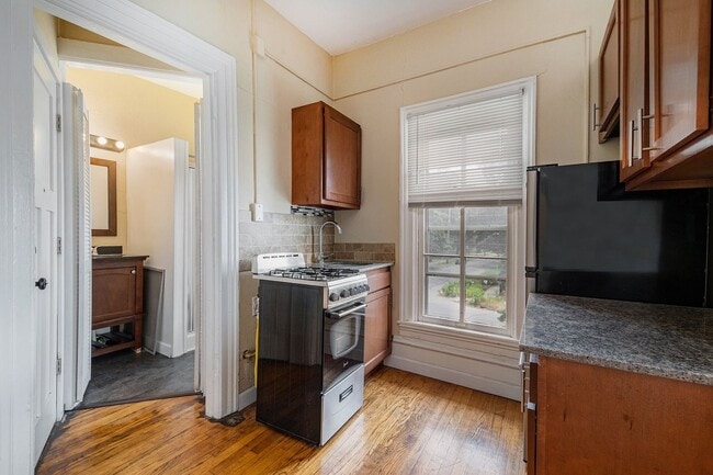 property at 1108 S Westnedge Ave